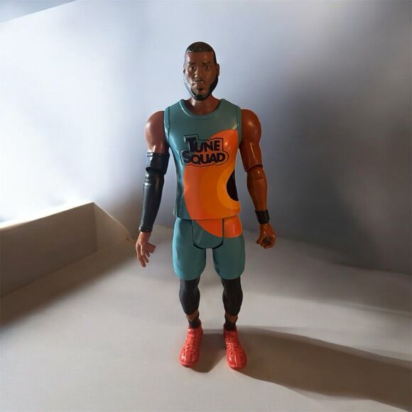 SPACE JAM New K Legacy Lebron James Ultimate Tune Squad 12" Action Figure Works - Picture 1 of 4